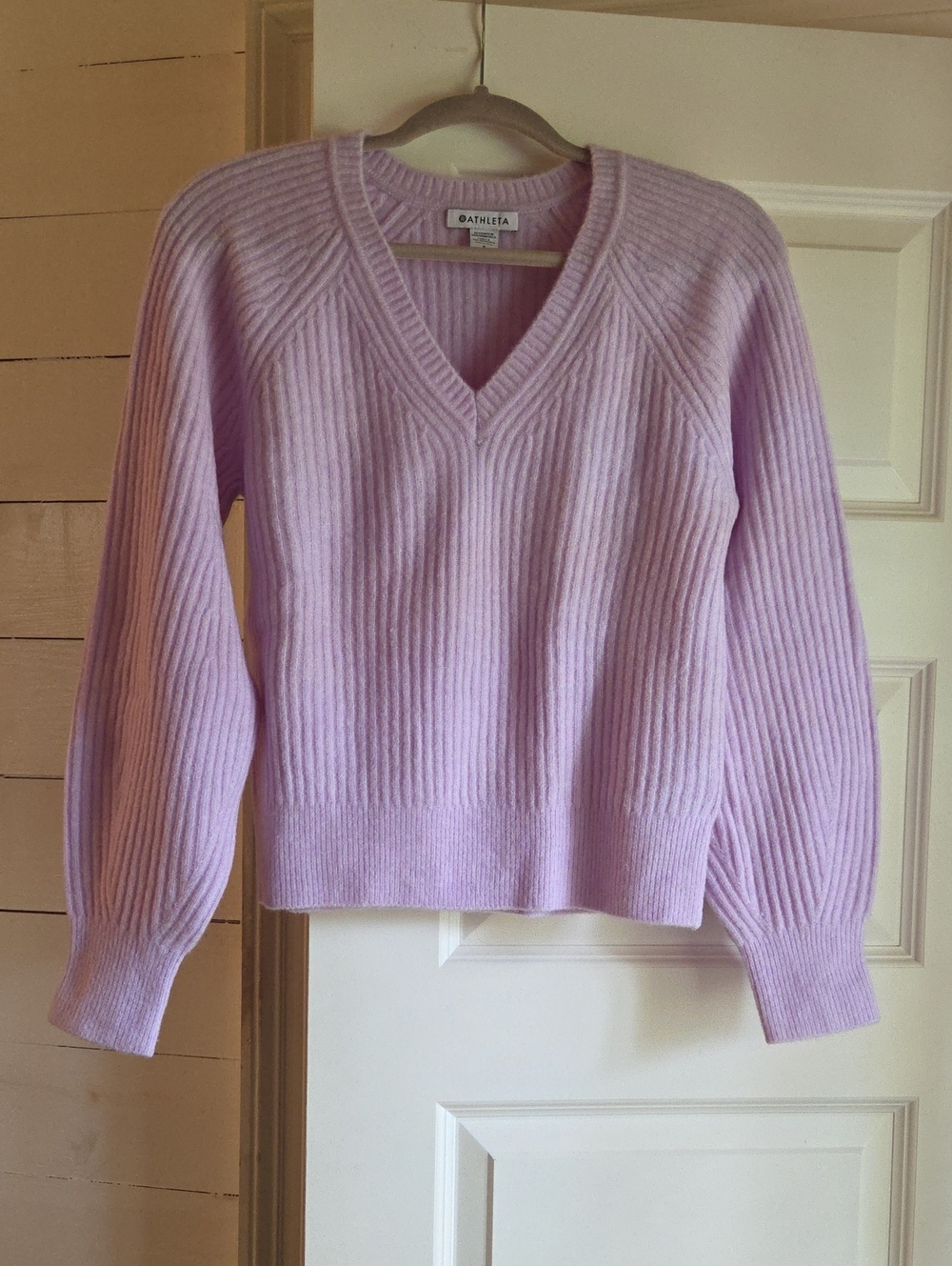 Athleta Pastel Lavender Ribbed V-Neck Sweater - Women